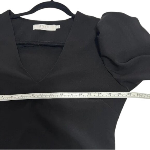 ASTR The Label black long puff sleeve bodysuit size L - Picture 9 of 9